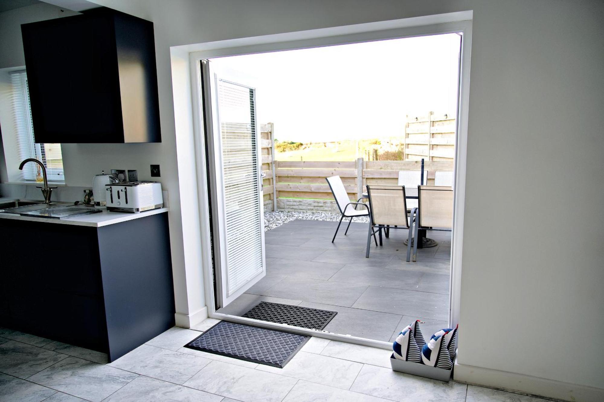 Criccieth- Studio Glan Erin Bach Exterior photo